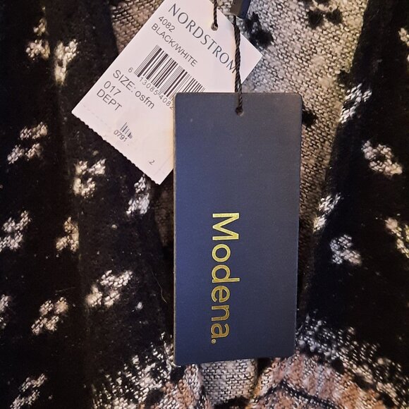NEW Modena Fair Isle Poncho/Cape/Shawl in Black, Gray and Tan, OS - Picture 3 of 6